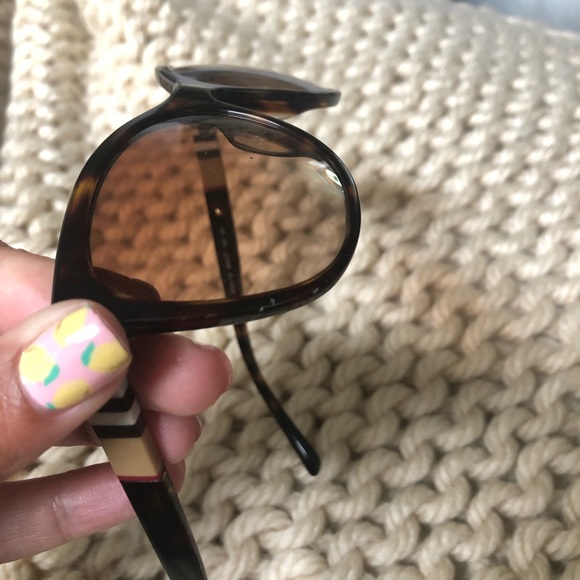 Burberry gradient 58mm sunglasses in G/VGUC - Picture 3 of 10